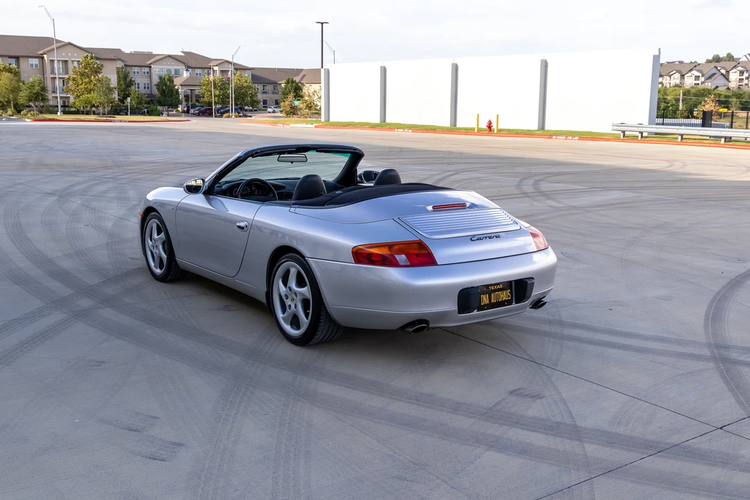 1999 Porsche 996 Carrera - Image 9 of 31