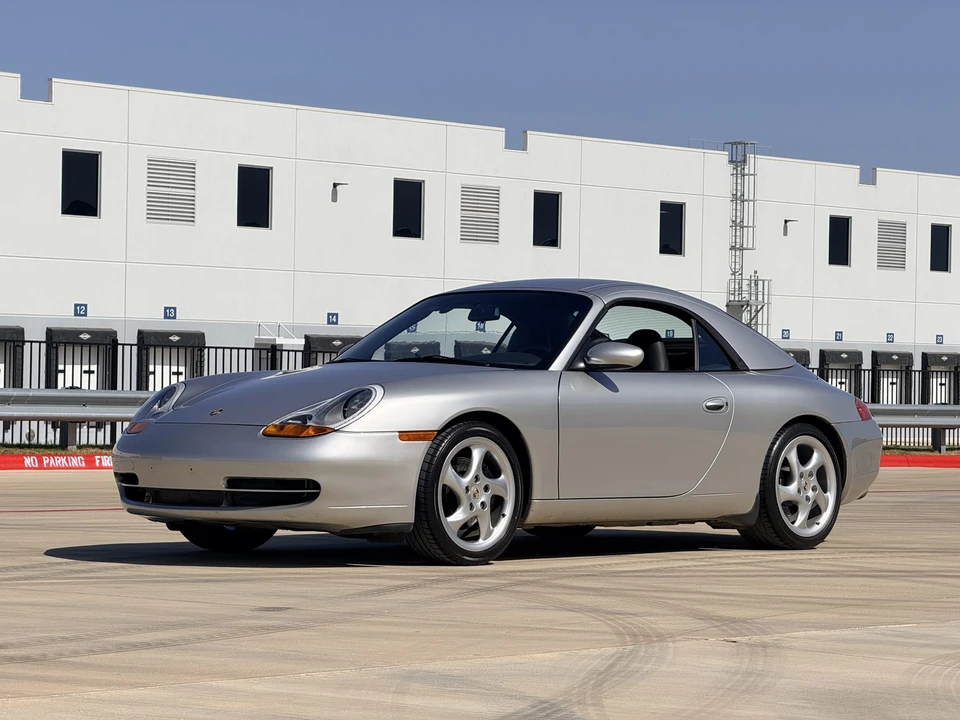 1999 Porsche 996 Carrera - Image 26 of 31