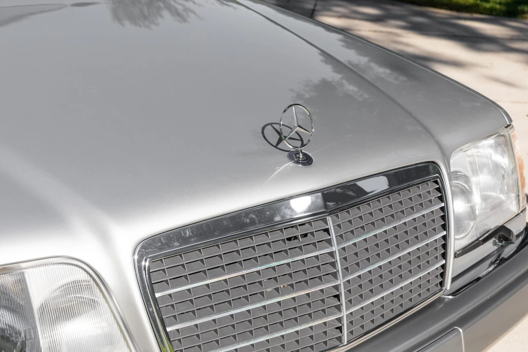 1995 Mercedes-Benz W124 E-Class - Image 18 of 31