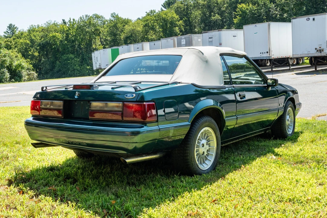 1990 Ford Mustang 3rd Gen - Image 13 of 31