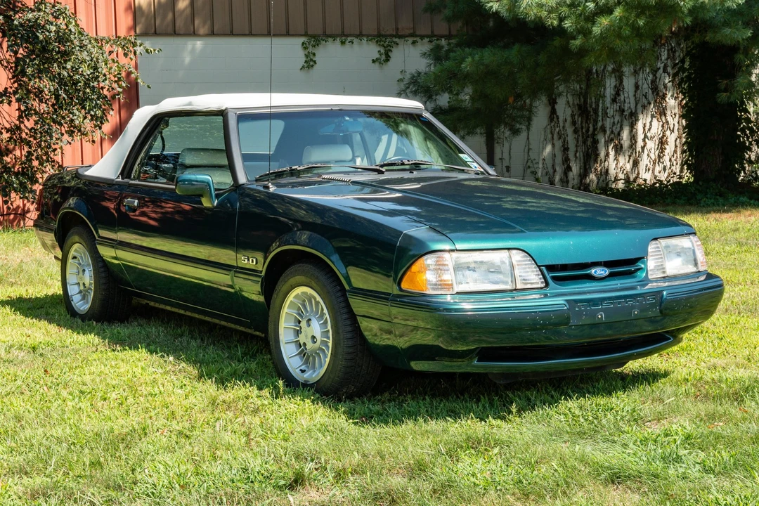 1990 Ford Mustang 3rd Gen - Image 11 of 31