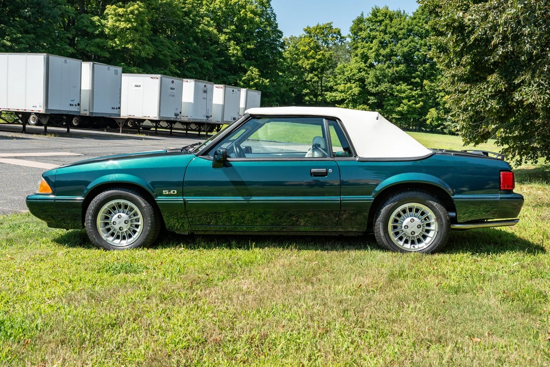 1990 Ford Mustang 3rd Gen - Image 16 of 31