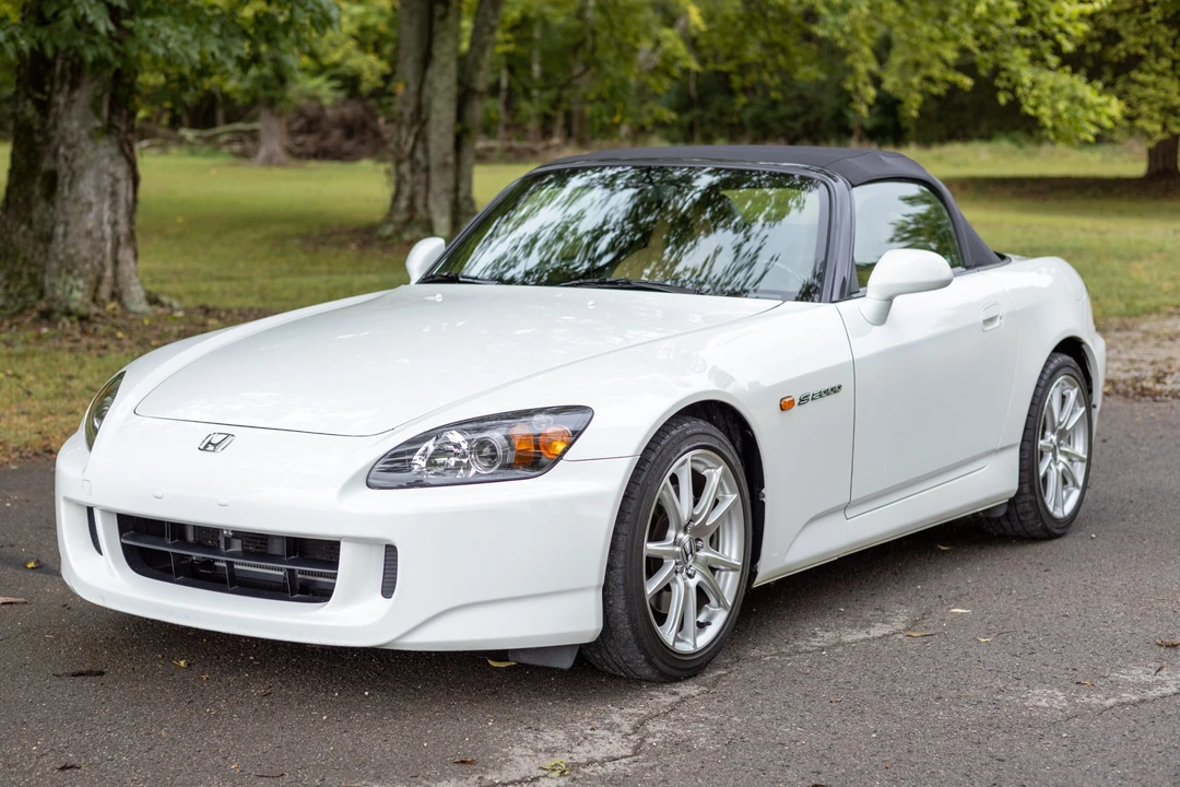 2005 Honda AP2 S2000 - Image 2 of 31