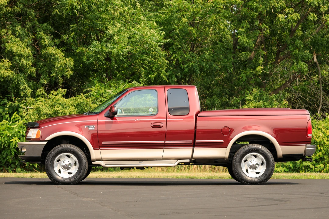 1998 Ford F-150 10th Gen - Image 3 of 31