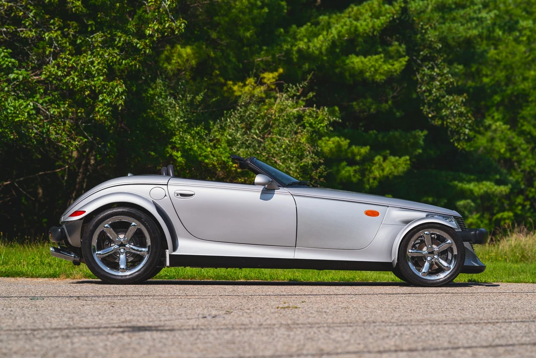 2001 Plymouth Prowler - Image 13 of 31