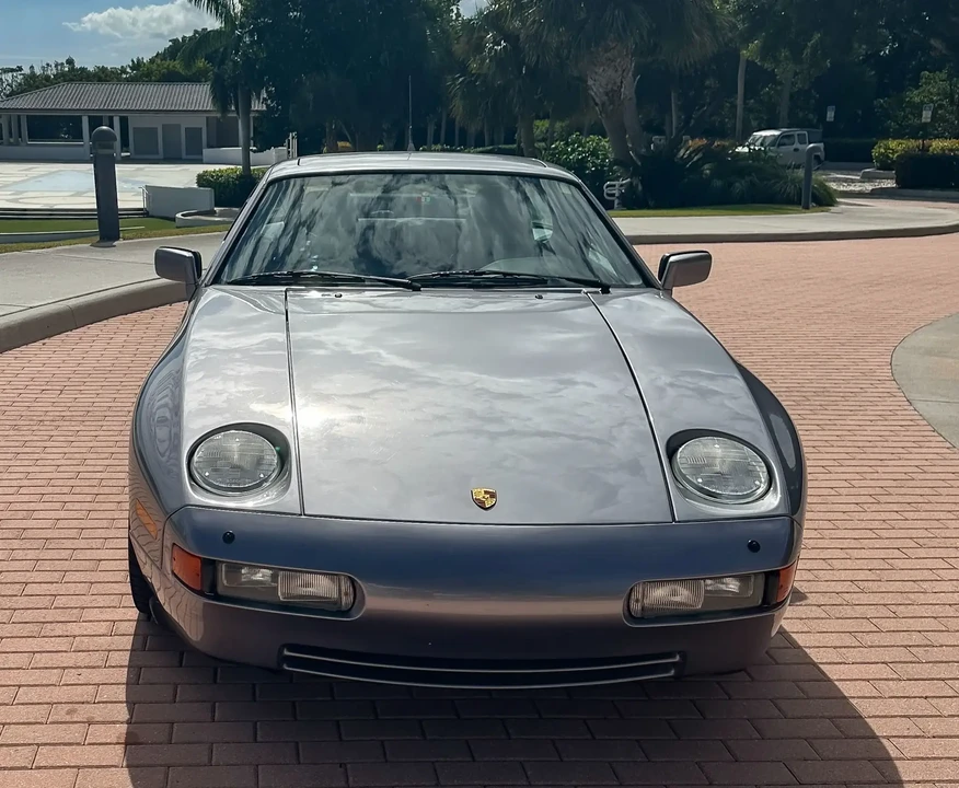 1989 Porsche 928 S4 - Image 2 of 6