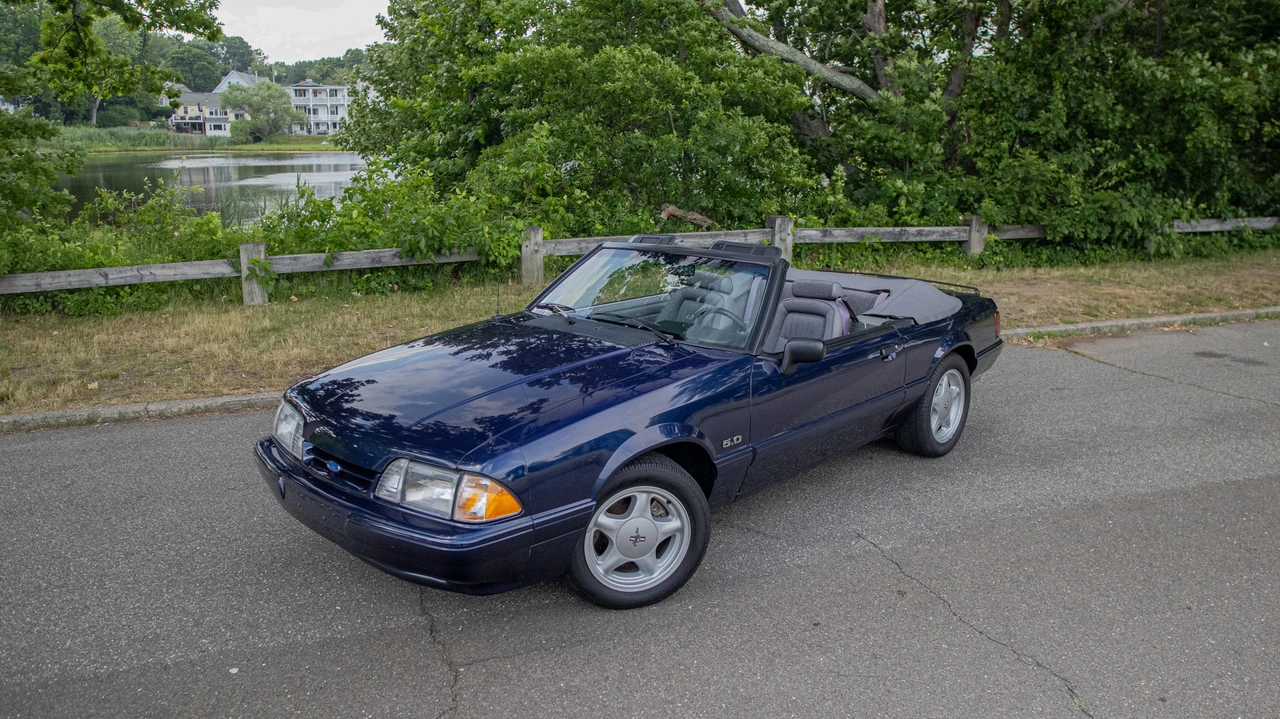 1993 Ford Mustang 3rd Gen - Image 2 of 31