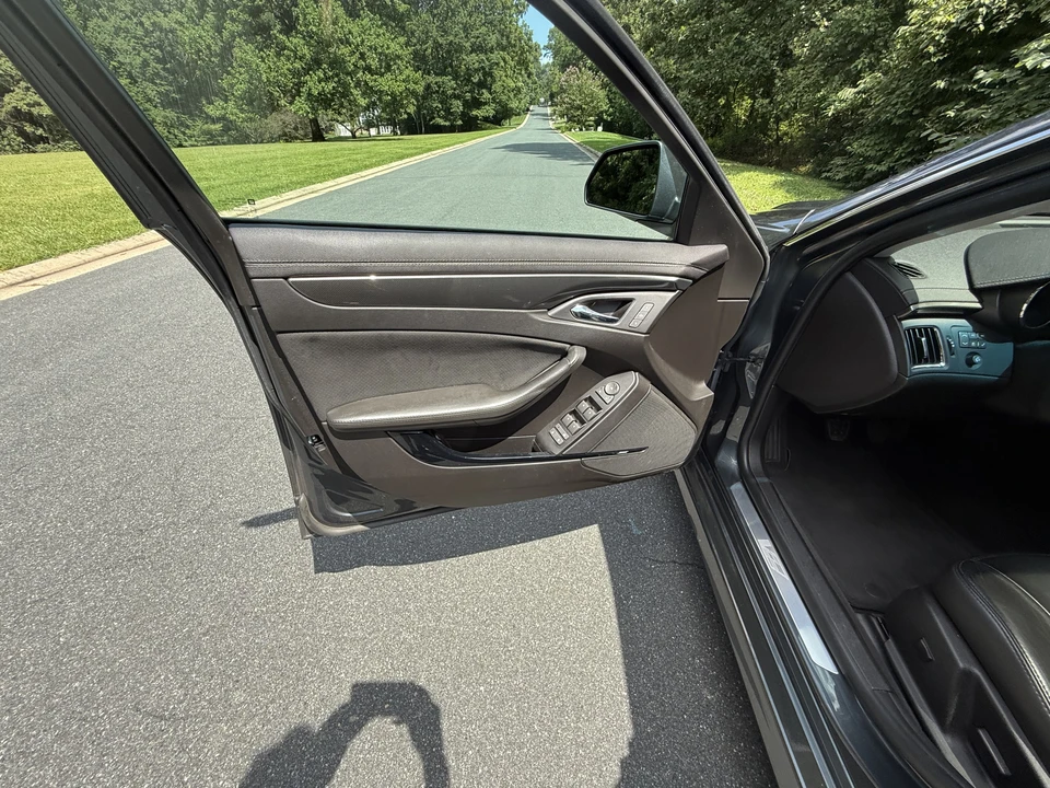 2011 Cadillac CTS-V 2nd Gen - Image 20 of 31