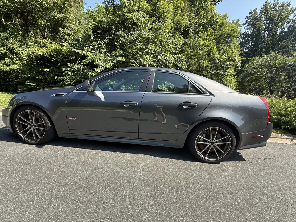 2011 Cadillac CTS-V 2nd Gen - Image 3 of 31