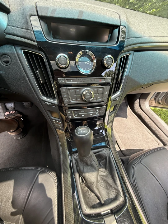 2011 Cadillac CTS-V 2nd Gen - Image 26 of 31