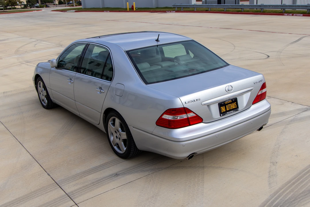 2005 Lexus LS 3rd Gen - Image 30 of 31