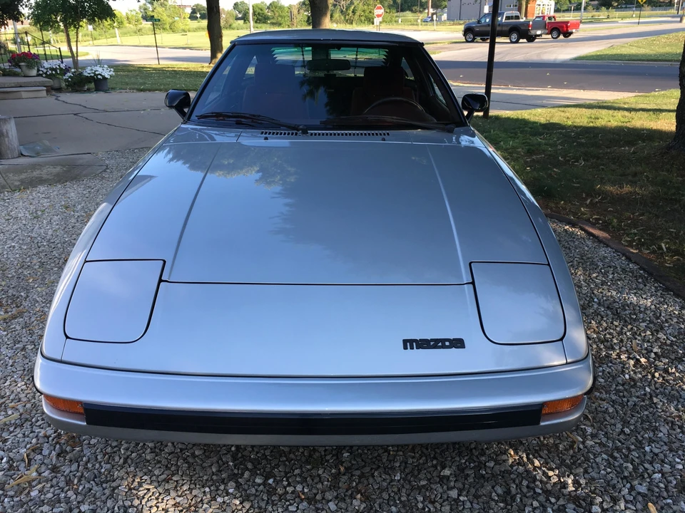 1985 Mazda RX-7 SA & FB - Image 2 of 31
