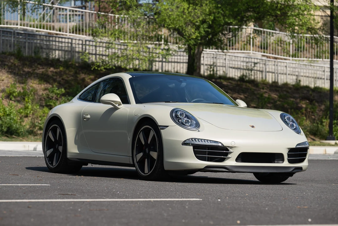 2014 Porsche 991 Carrera - Image 28 of 31