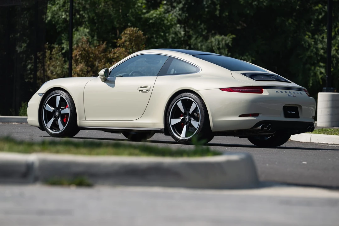 2014 Porsche 991 Carrera - Image 8 of 31