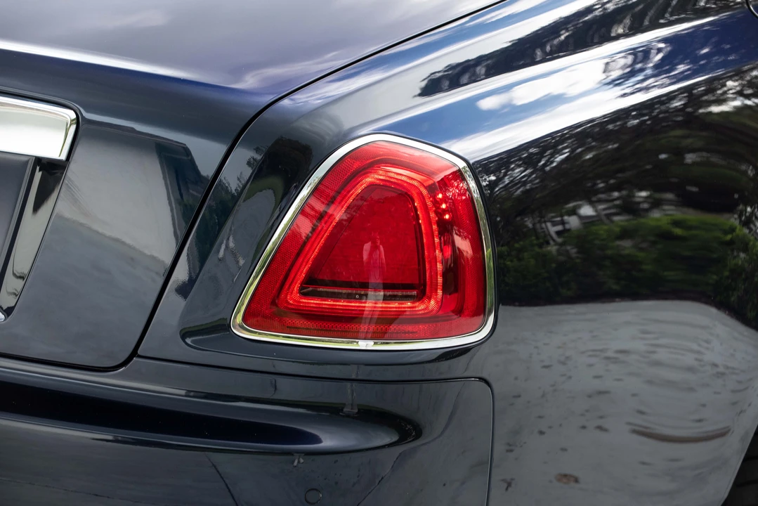 2011 Rolls-Royce Ghost 1st Gen - Image 19 of 31