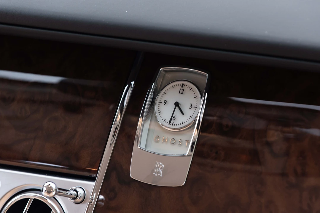2011 Rolls-Royce Ghost 1st Gen - Image 27 of 31