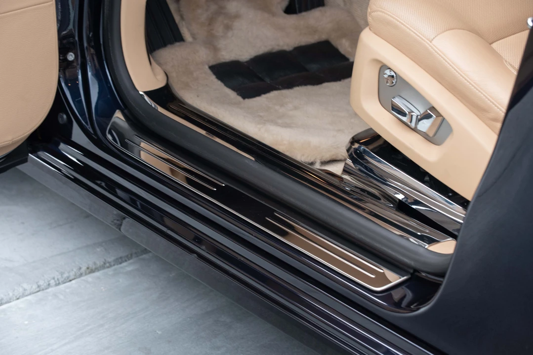 2011 Rolls-Royce Ghost 1st Gen - Image 29 of 31