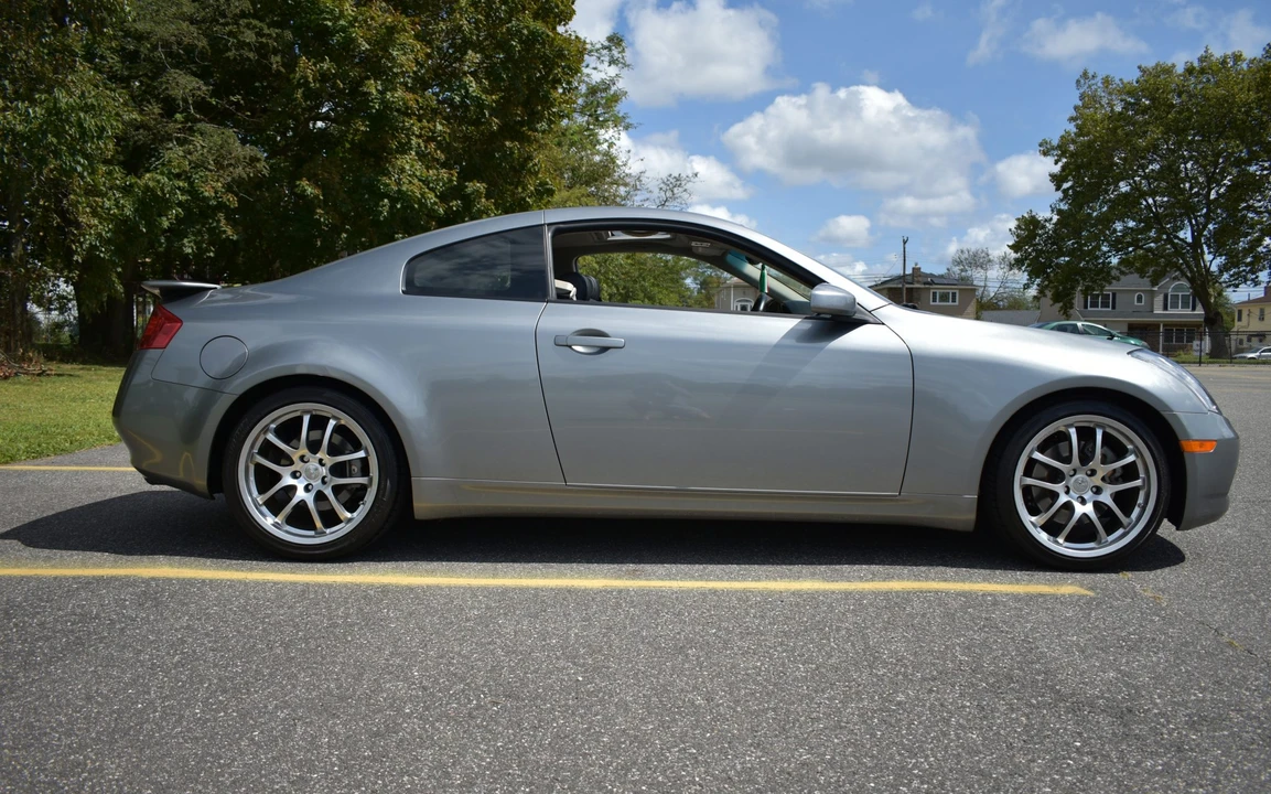 2005 Infiniti G35 3rd Gen - Image 16 of 31