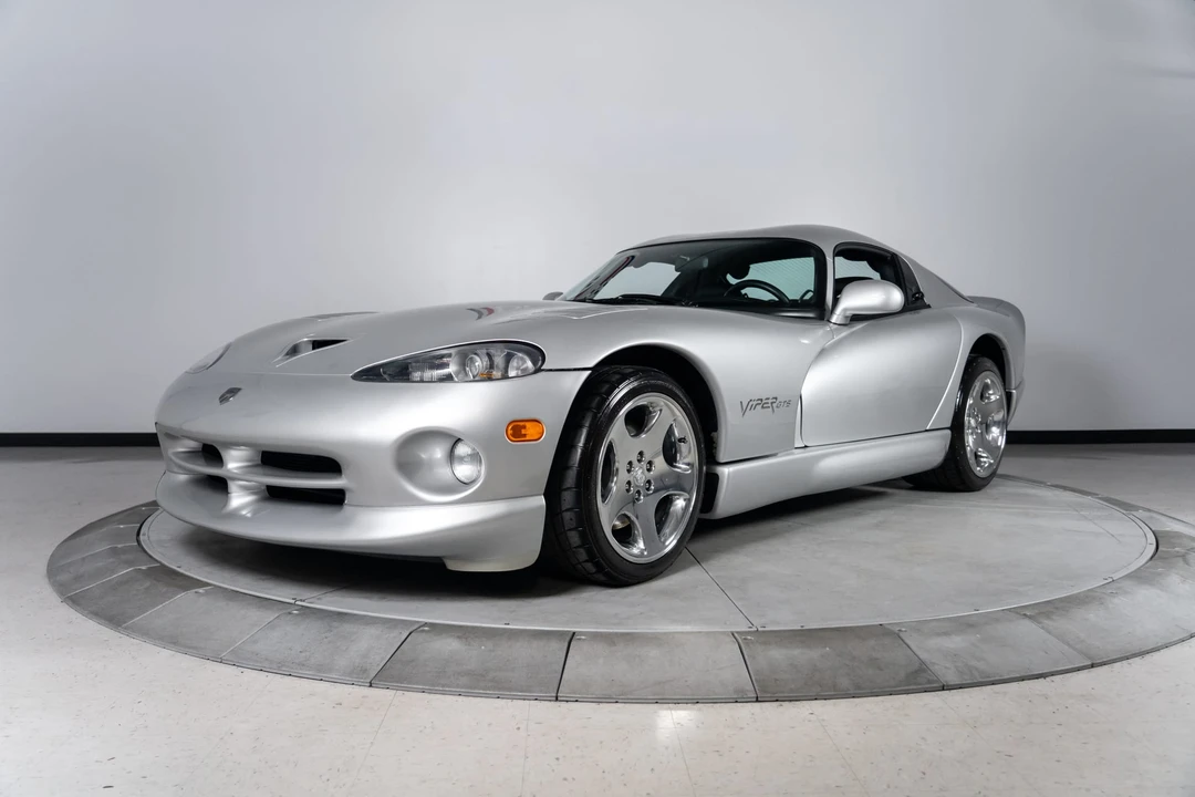 1999 Dodge Viper GTS 2nd Gen - Image 2 of 31
