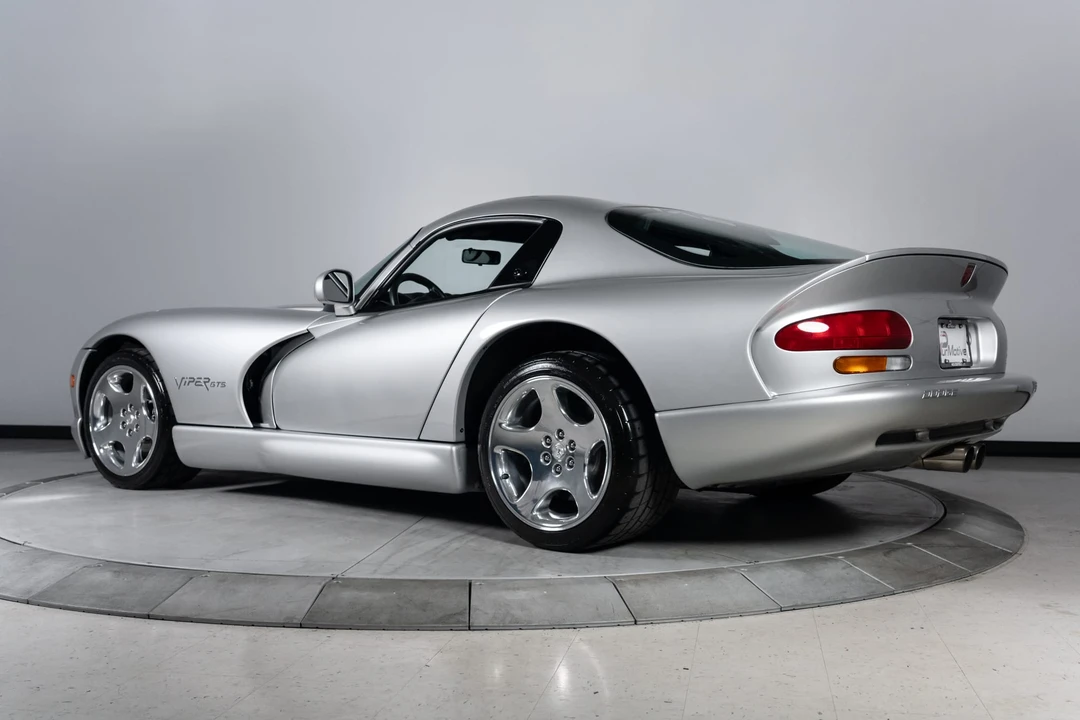 1999 Dodge Viper GTS 2nd Gen - Image 19 of 31