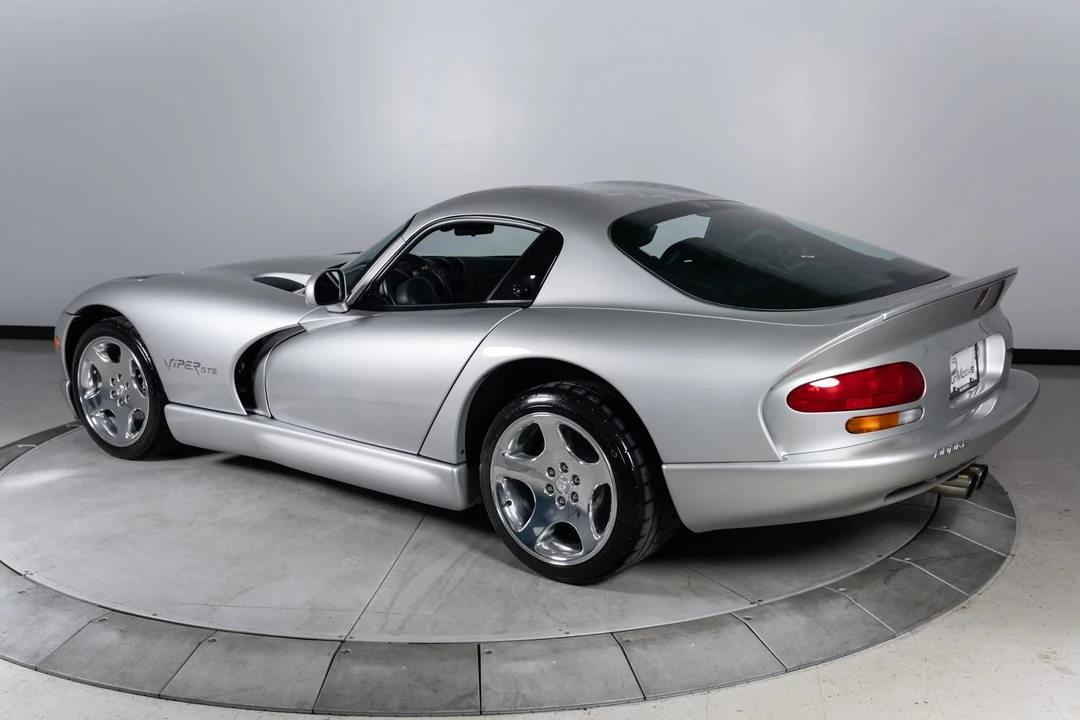 1999 Dodge Viper GTS 2nd Gen - Image 18 of 31