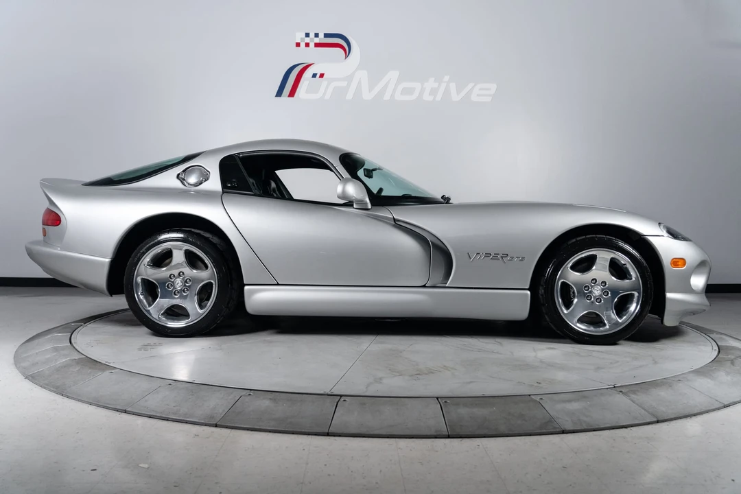 1999 Dodge Viper GTS 2nd Gen - Image 11 of 31
