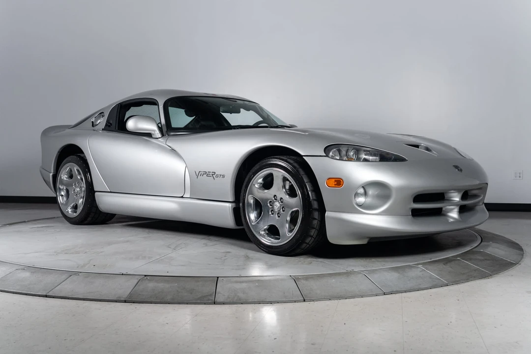 1999 Dodge Viper GTS 2nd Gen - Image 9 of 31