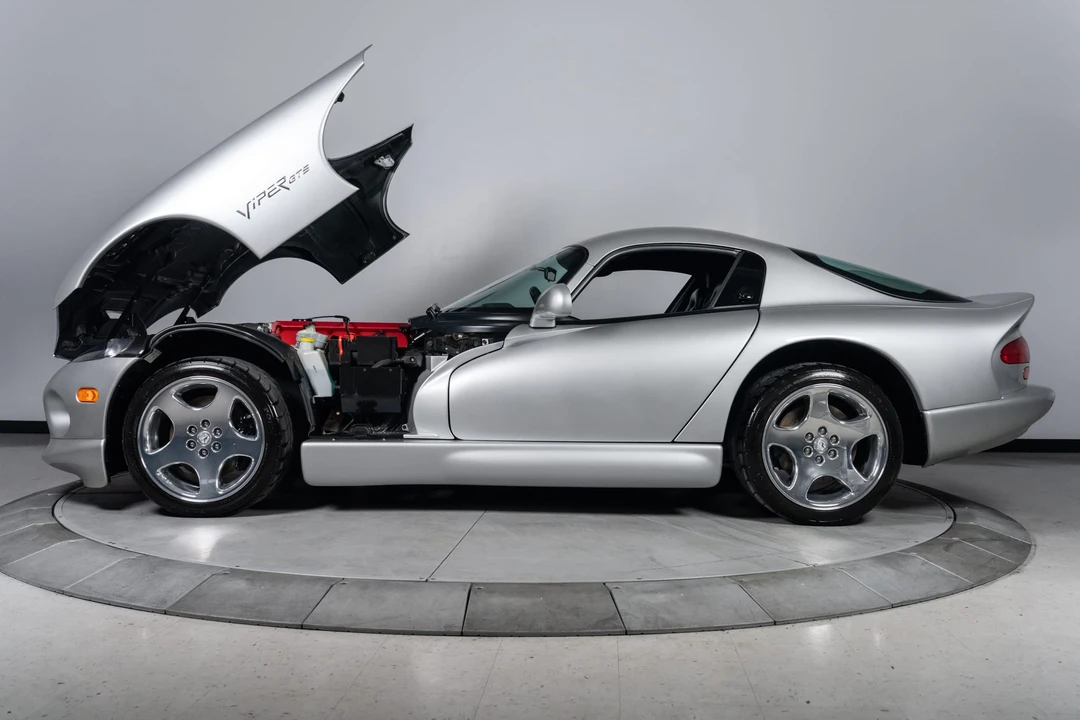 1999 Dodge Viper GTS 2nd Gen - Image 22 of 31