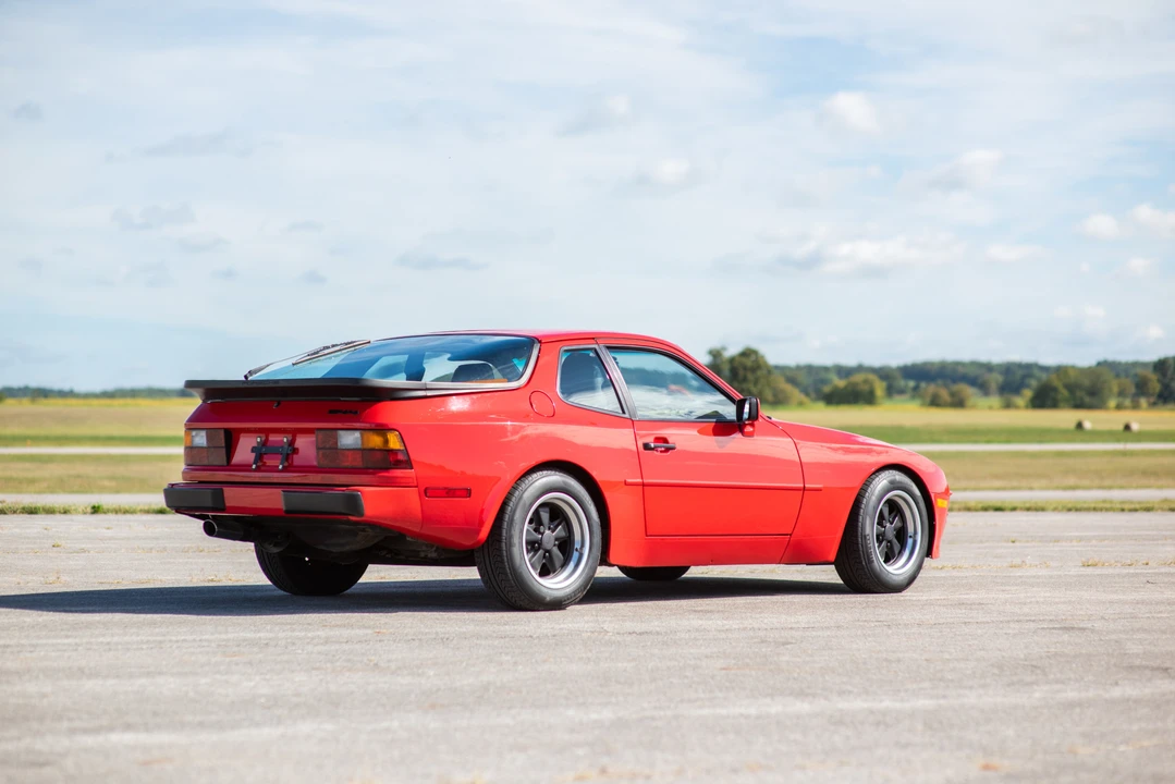 1986 Porsche 944 - Image 8 of 31