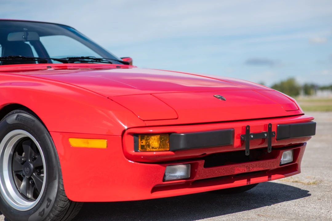 1986 Porsche 944 - Image 13 of 31