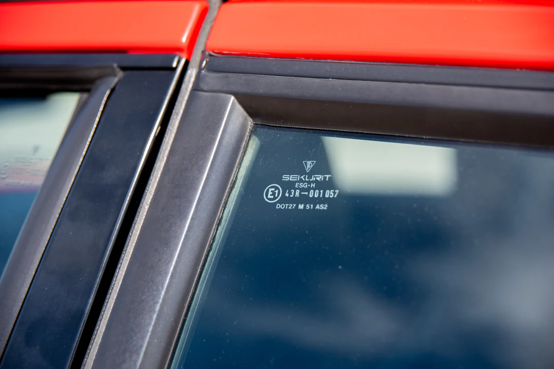 1986 Porsche 944 - Image 21 of 31
