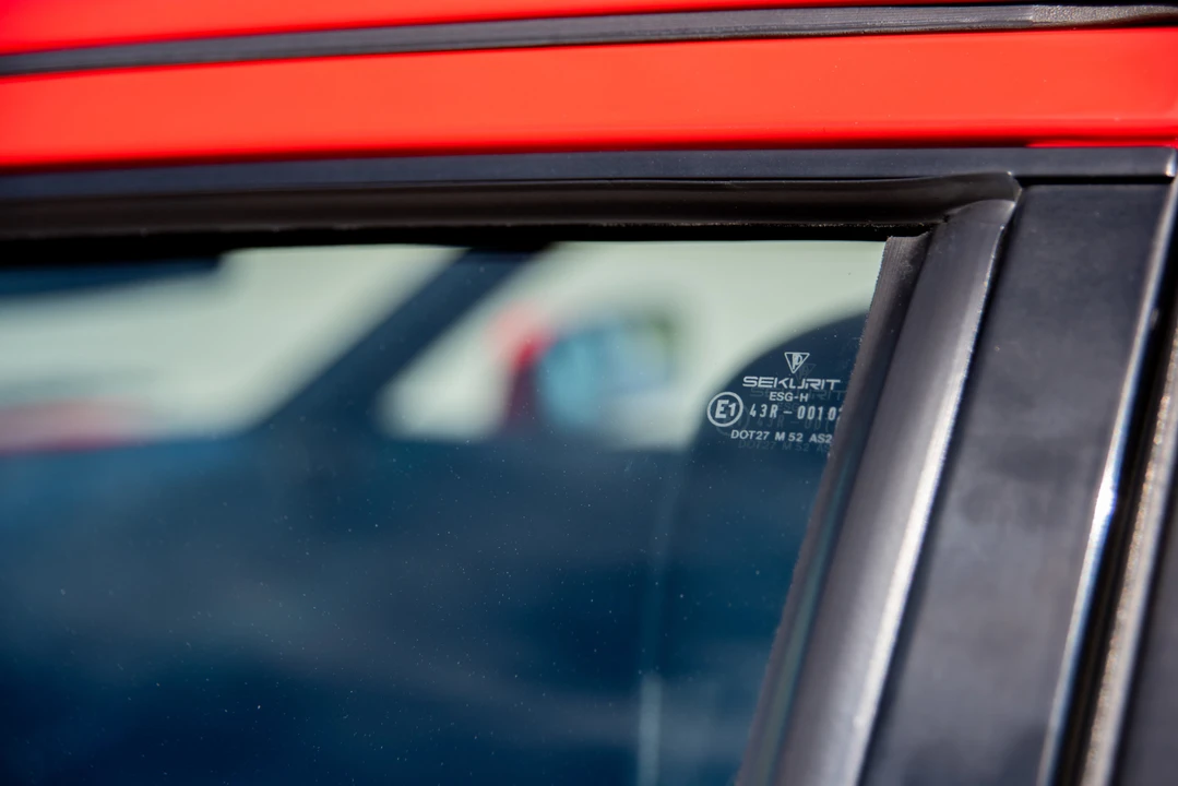 1986 Porsche 944 - Image 23 of 31