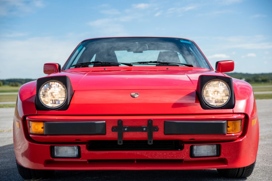 1986 Porsche 944 - Image 5 of 31