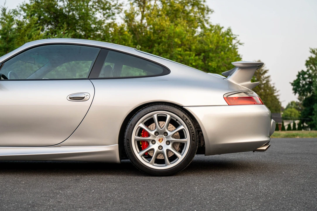 2004 Porsche 996 GT3 - Image 19 of 31