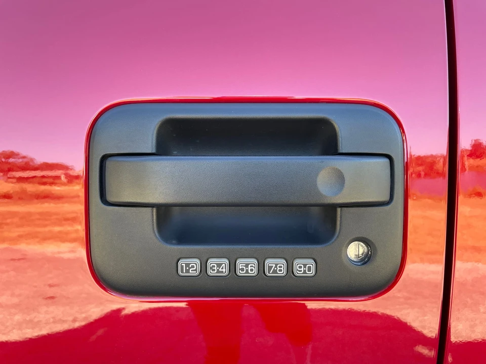 2014 Ford F-150 Raptor 12th Gen - Image 22 of 31