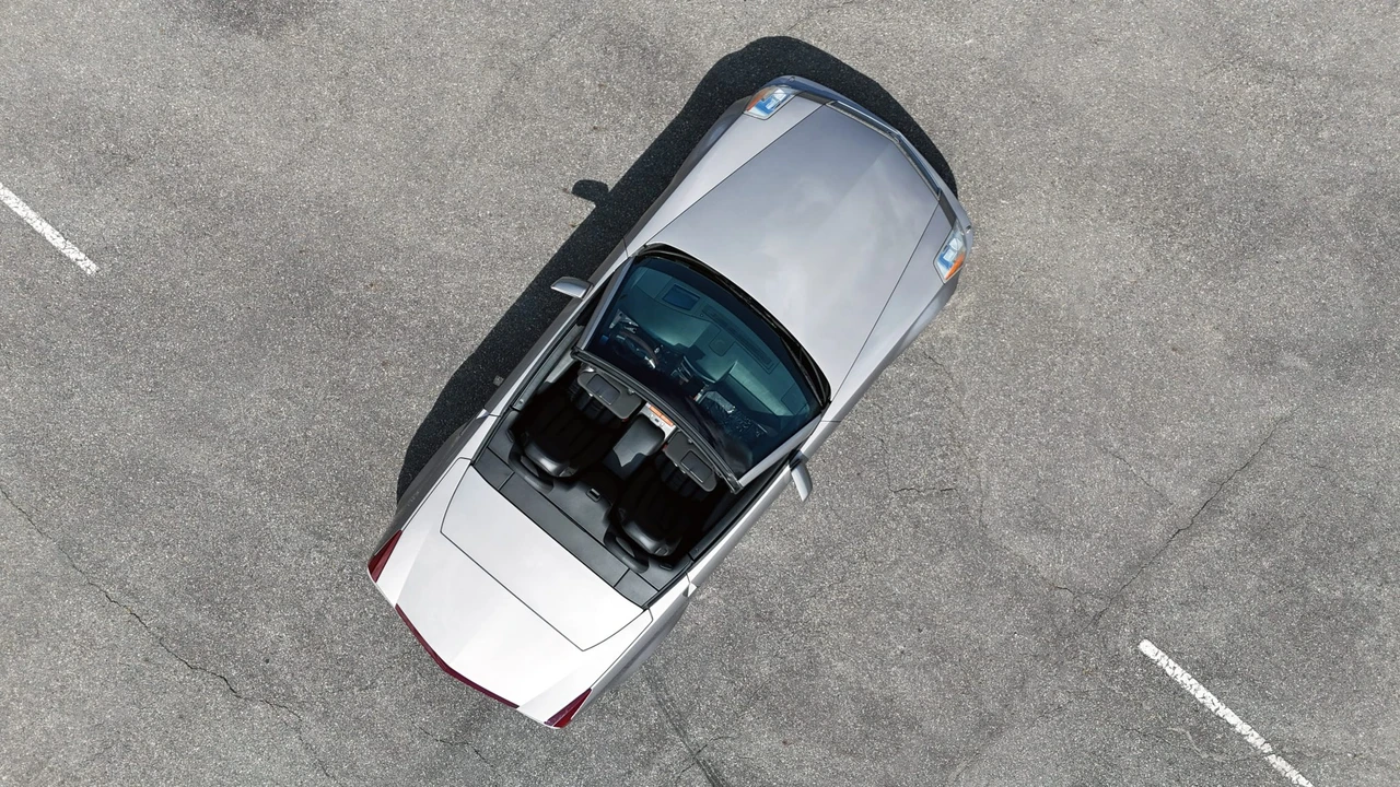 2004 Cadillac XLR - Image 29 of 31