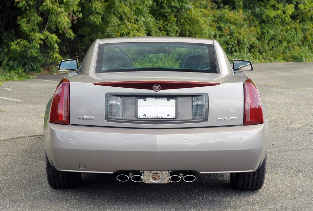 2004 Cadillac XLR - Image 18 of 31