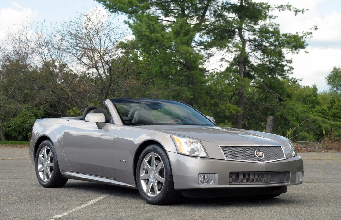 2004 Cadillac XLR - Image 4 of 31