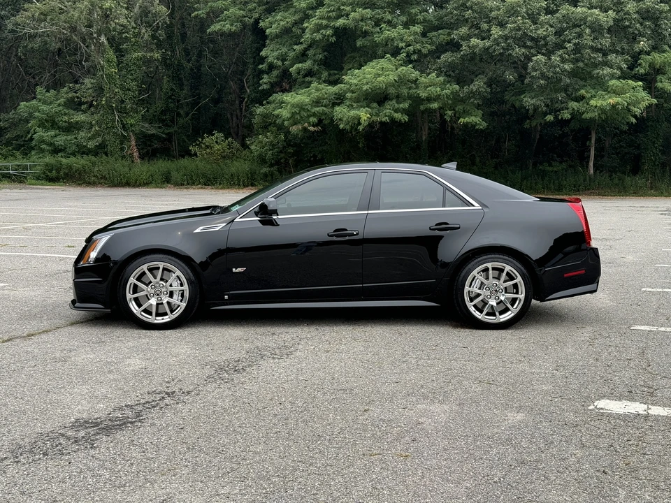 2009 Cadillac CTS-V 2nd Gen - Image 6 of 31