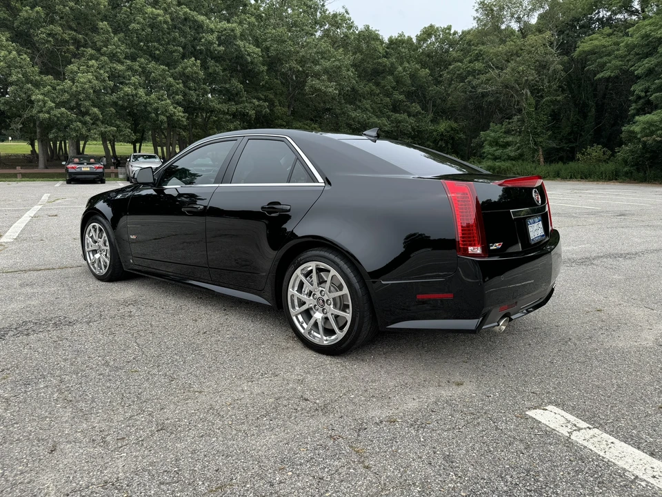 2009 Cadillac CTS-V 2nd Gen - Image 18 of 31