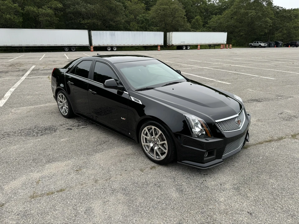 2009 Cadillac CTS-V 2nd Gen - Image 3 of 31