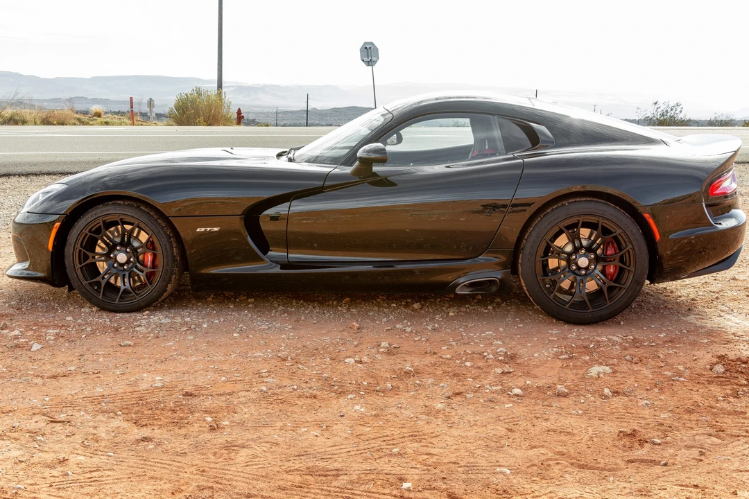 2013 Dodge Viper 5th Gen - Image 8 of 31