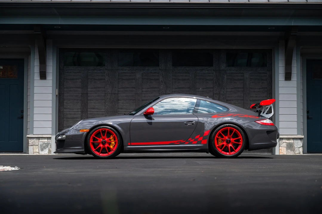 2011 Porsche 997 GT3 RS - Image 29 of 31