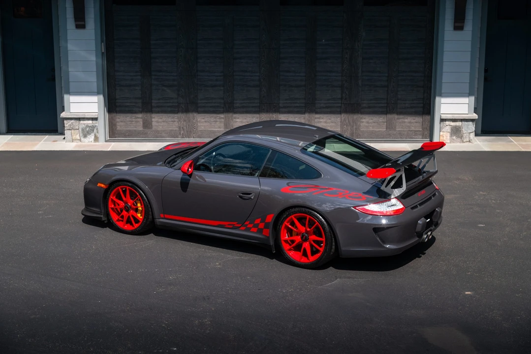 2011 Porsche 997 GT3 RS - Image 25 of 31