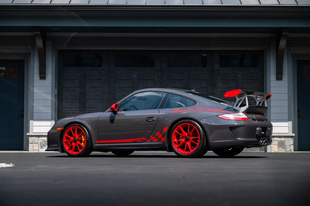 2011 Porsche 997 GT3 RS - Image 27 of 31