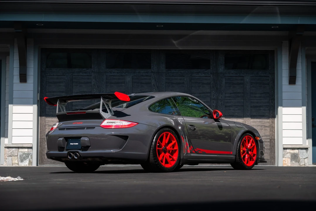 2011 Porsche 997 GT3 RS - Image 17 of 31