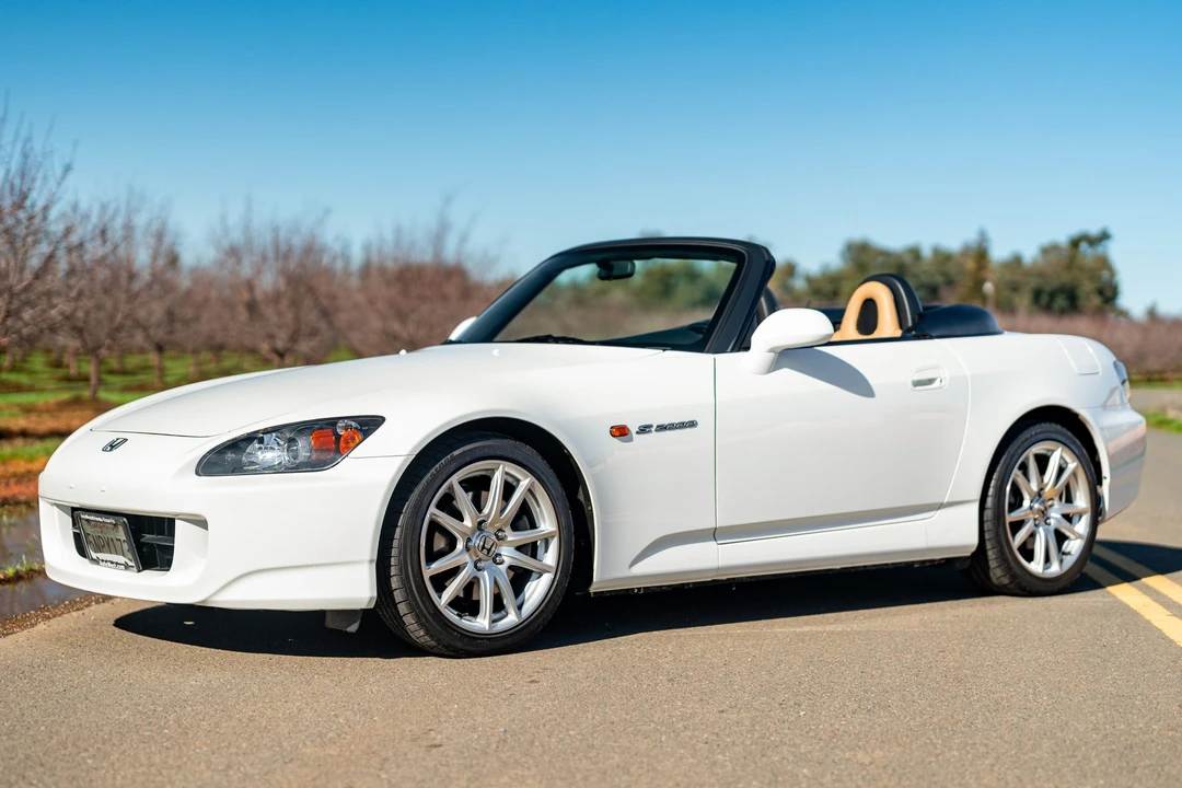 2005 Honda AP2 S2000 - Image 2 of 31