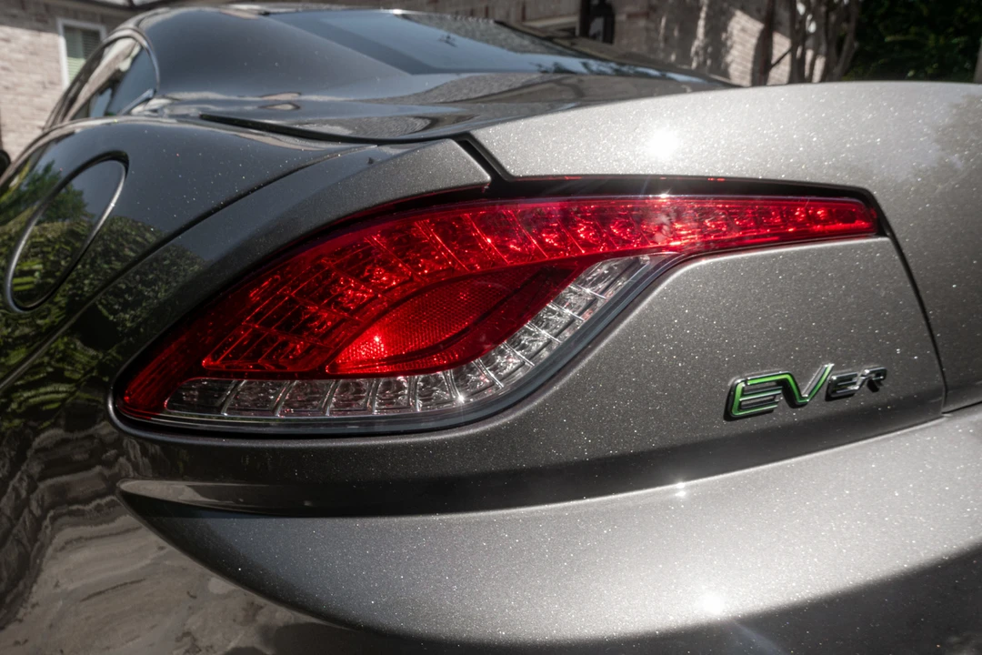 2012 Fisker Karma - Image 14 of 31