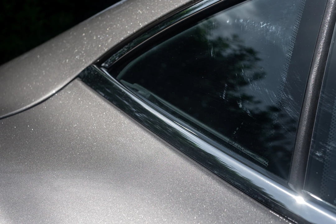 2012 Fisker Karma - Image 21 of 31