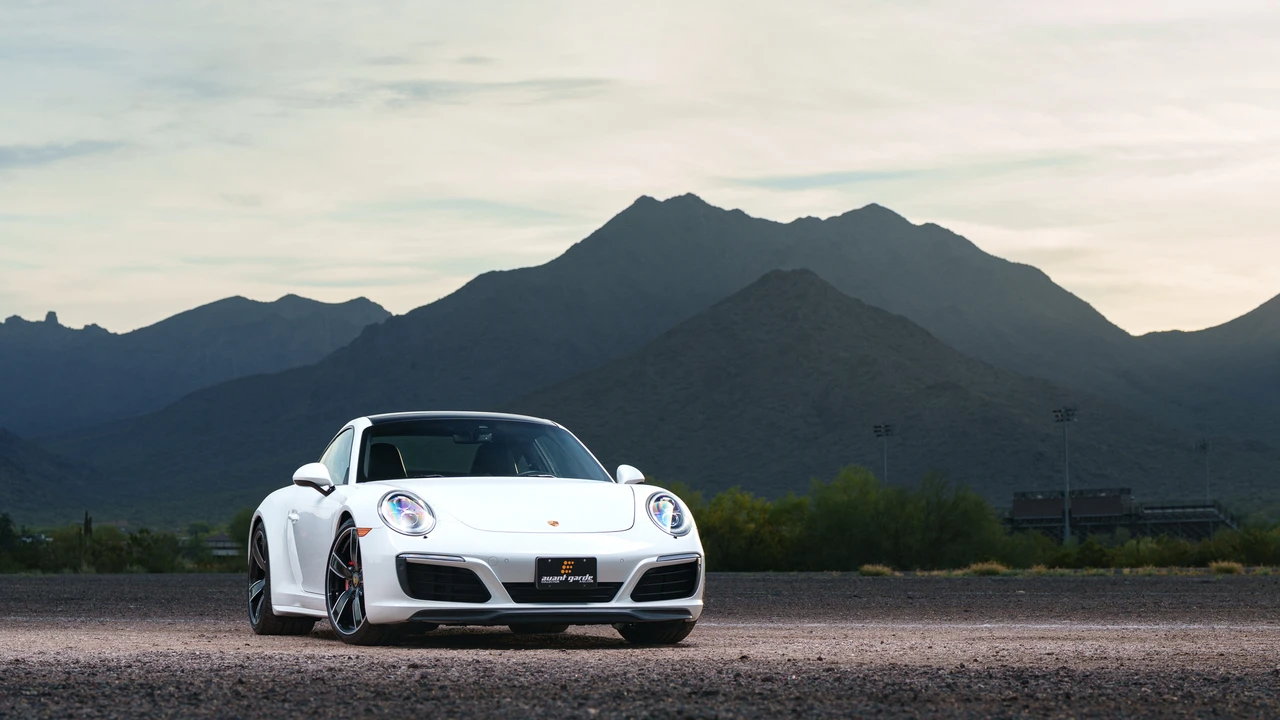2017 Porsche 991 Carrera 4S - Image 24 of 31